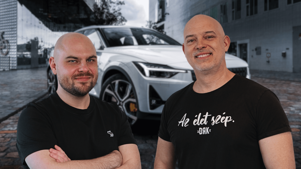 Lőcsei Dániel, a Használtautó.hu brand managere és Bertalan Gábor, AutóSámán.