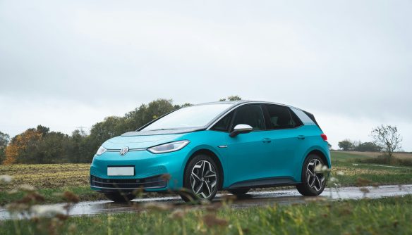 A képen egy Volkswagen ID. 3 látható.