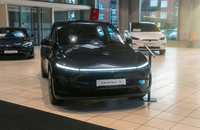 Már az SUV-k között is toplistás a Tesla